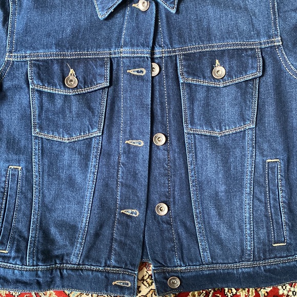 PAIGE Vivienne Denim Jacket in Arwen - Picture 3 of 9